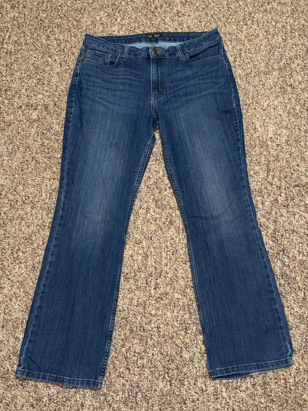 Lee Women's‎ size 16 Boot Cut Jeans in Dark Blue Denim